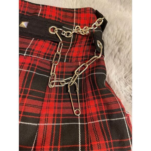 Tripp NYC Gothic Red Plaid Pleated mini skirt XS chains Safety pin Daang Goodman - Picture 2 of 9